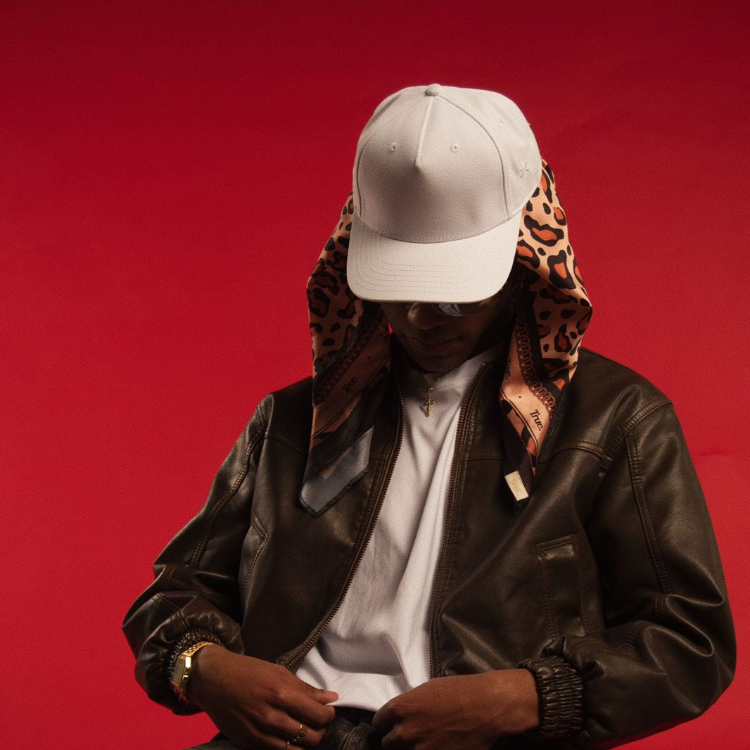 STARE BACK CAP (Gorra)