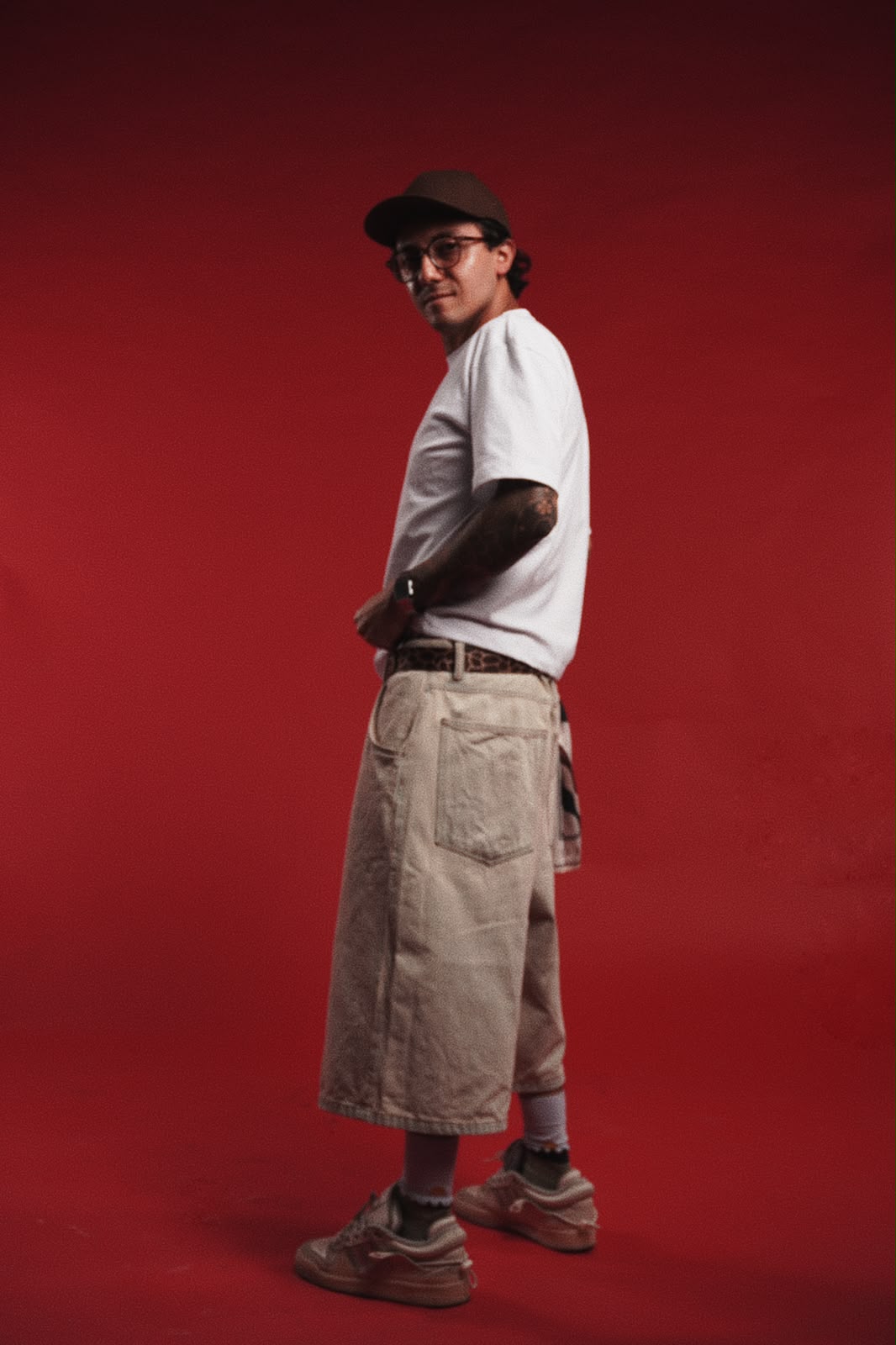 STARE BACK CAP (Gorra)